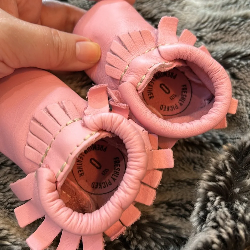 Like New Freshly Picked NB Infant Pink Moccasin sz 0 Premium Leather Made In USA